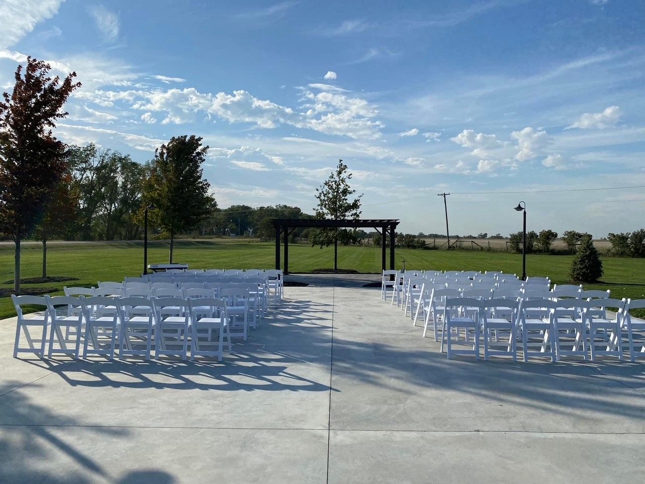 Outdoor Wedding Space Omaha, NE